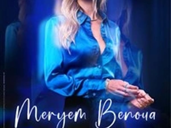 Meryem Benoua dans Reflet
