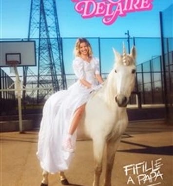 Philippine Delaire dans Fifille à papa