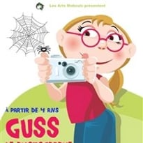 Guss le photographe et la malle d'Halloween