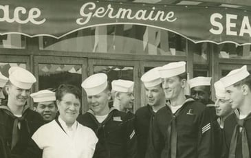 Visite théâtrale burlesque sur les pas des marins de la 6e Flotte