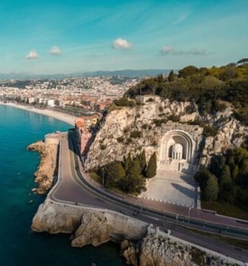 Histoire et archéologie des installations souterraines de la colline du Château à Nice (1939-1945)