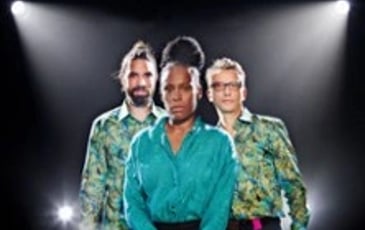 Sandra Nkaké, Trio Elles